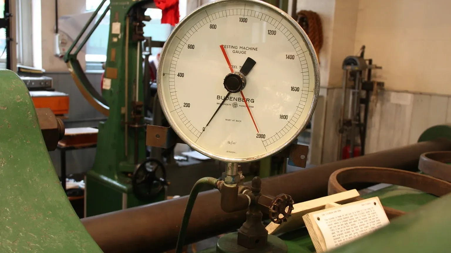 Pressure gauge on a line being depressurized before disconnect